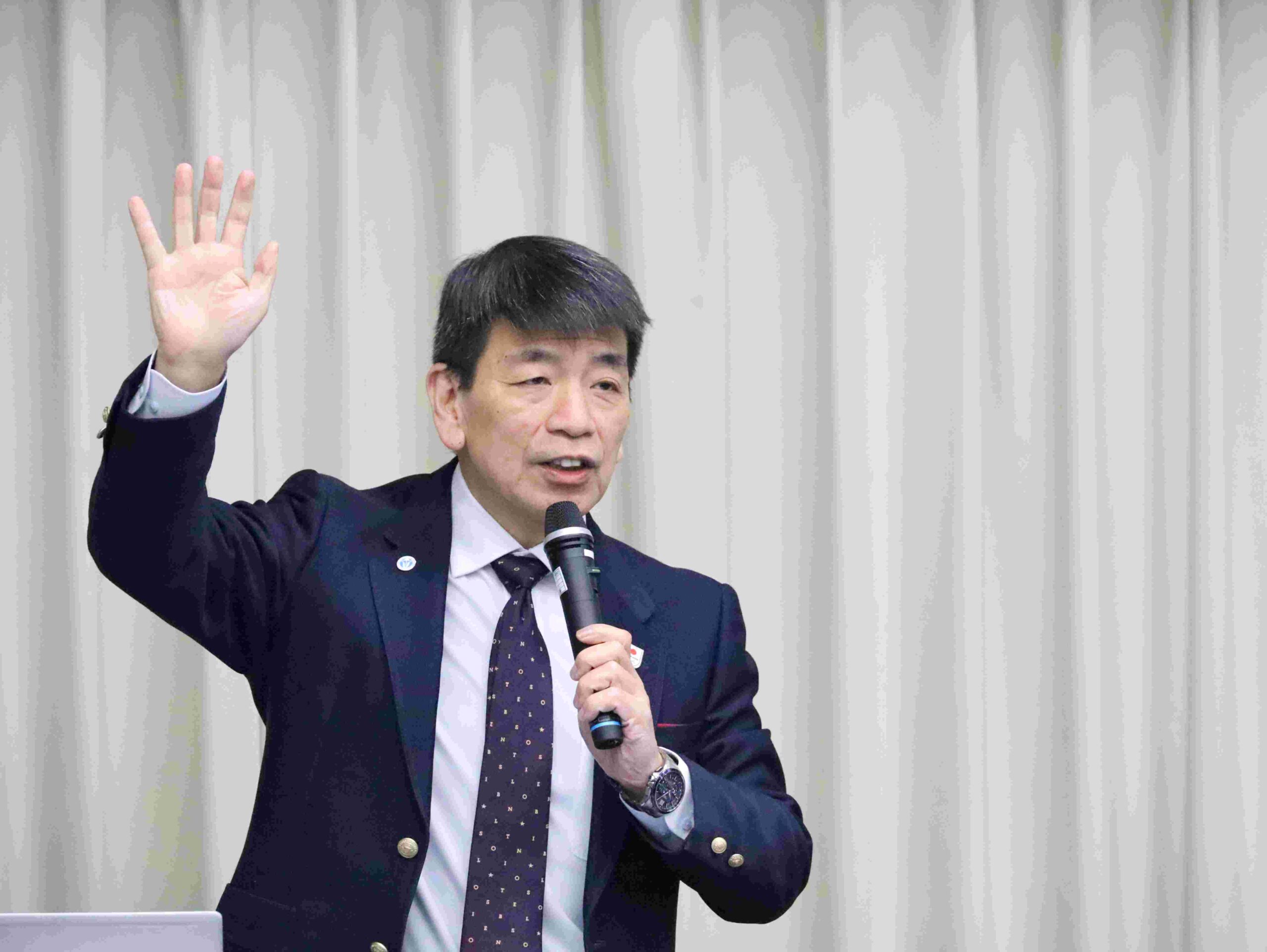 土屋裕睦教授
