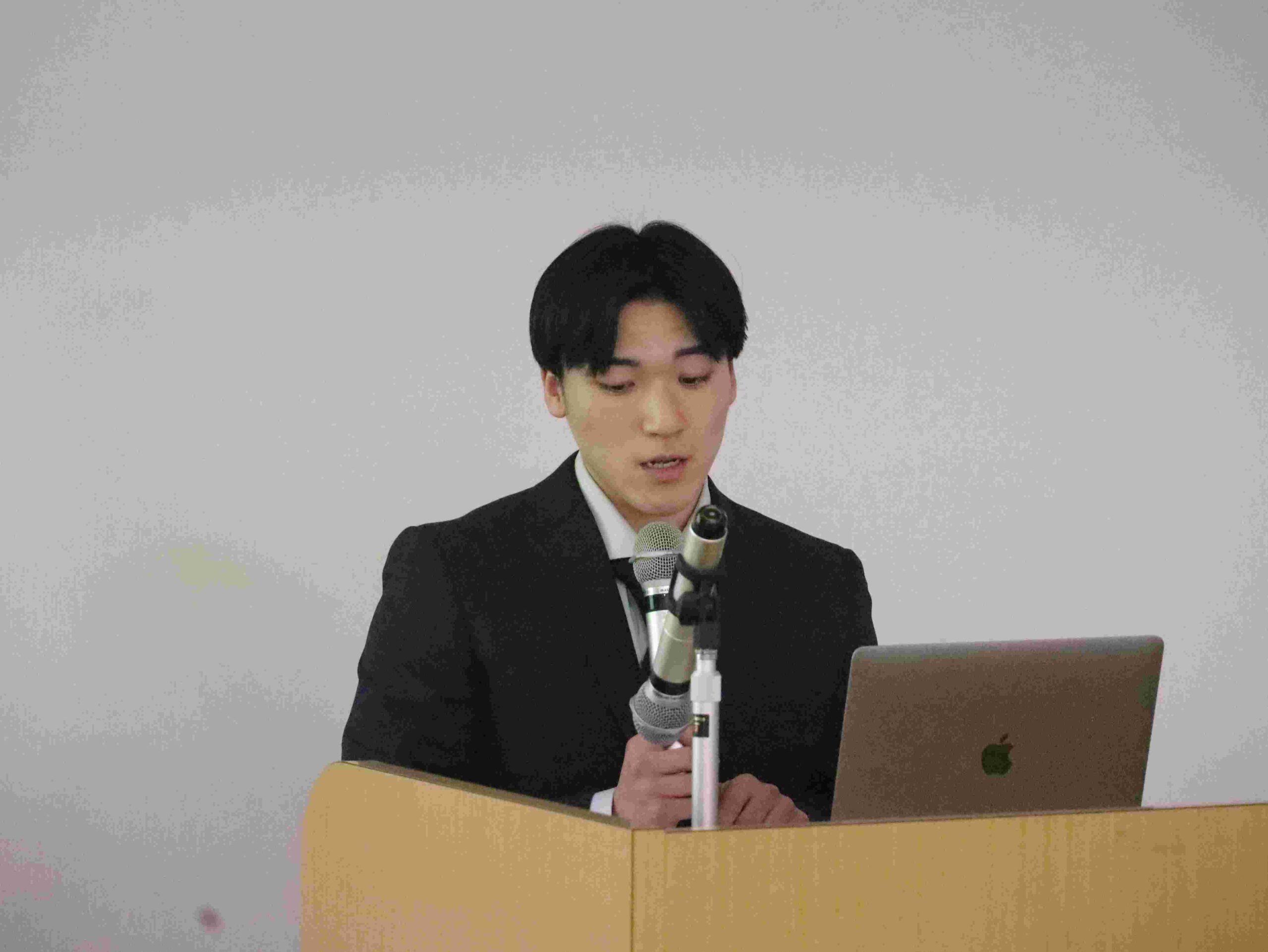 バレーボール部男子・酒井耀さん