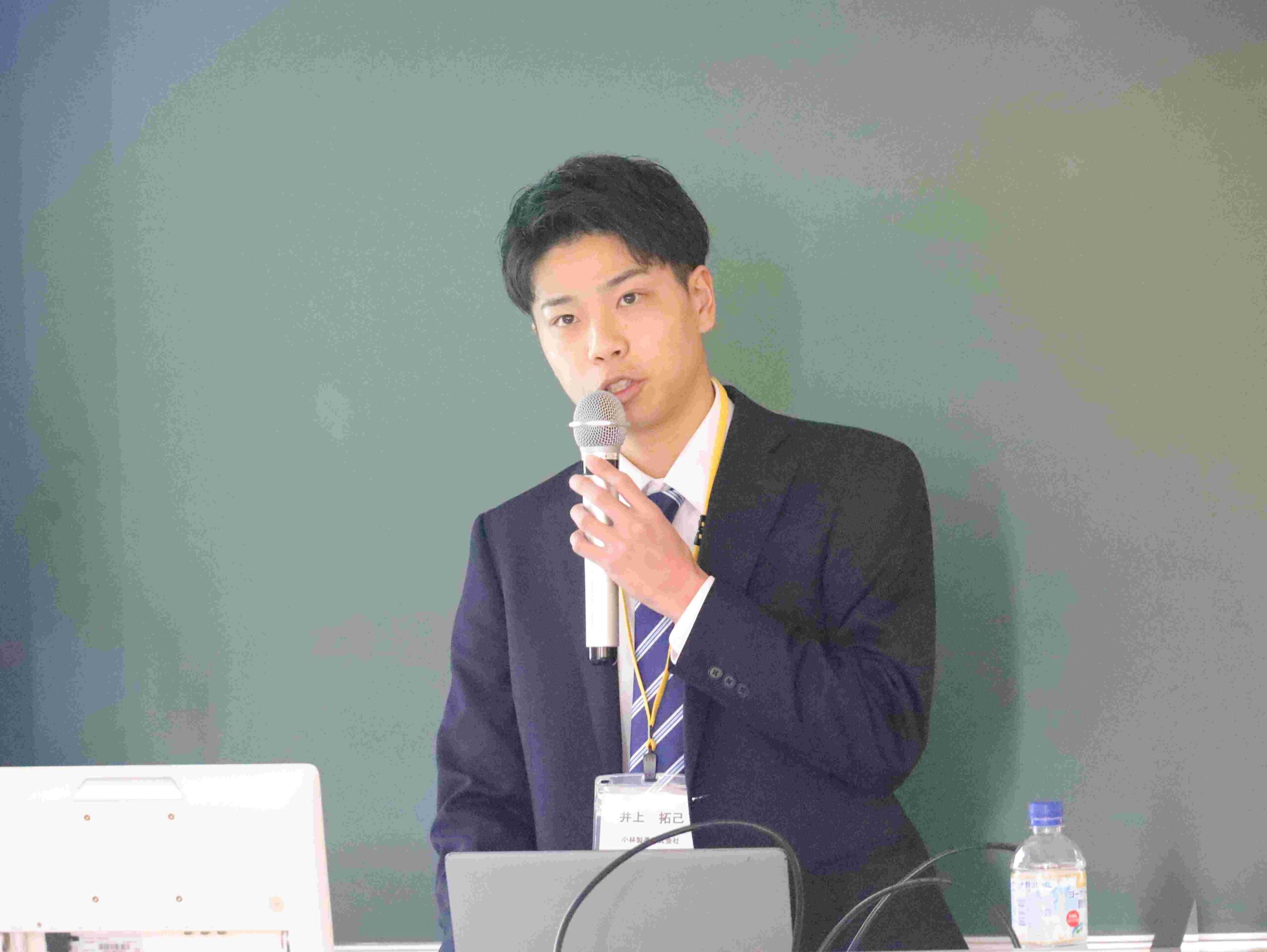 井上拓己さん（彦根翔西館）＝小林製薬