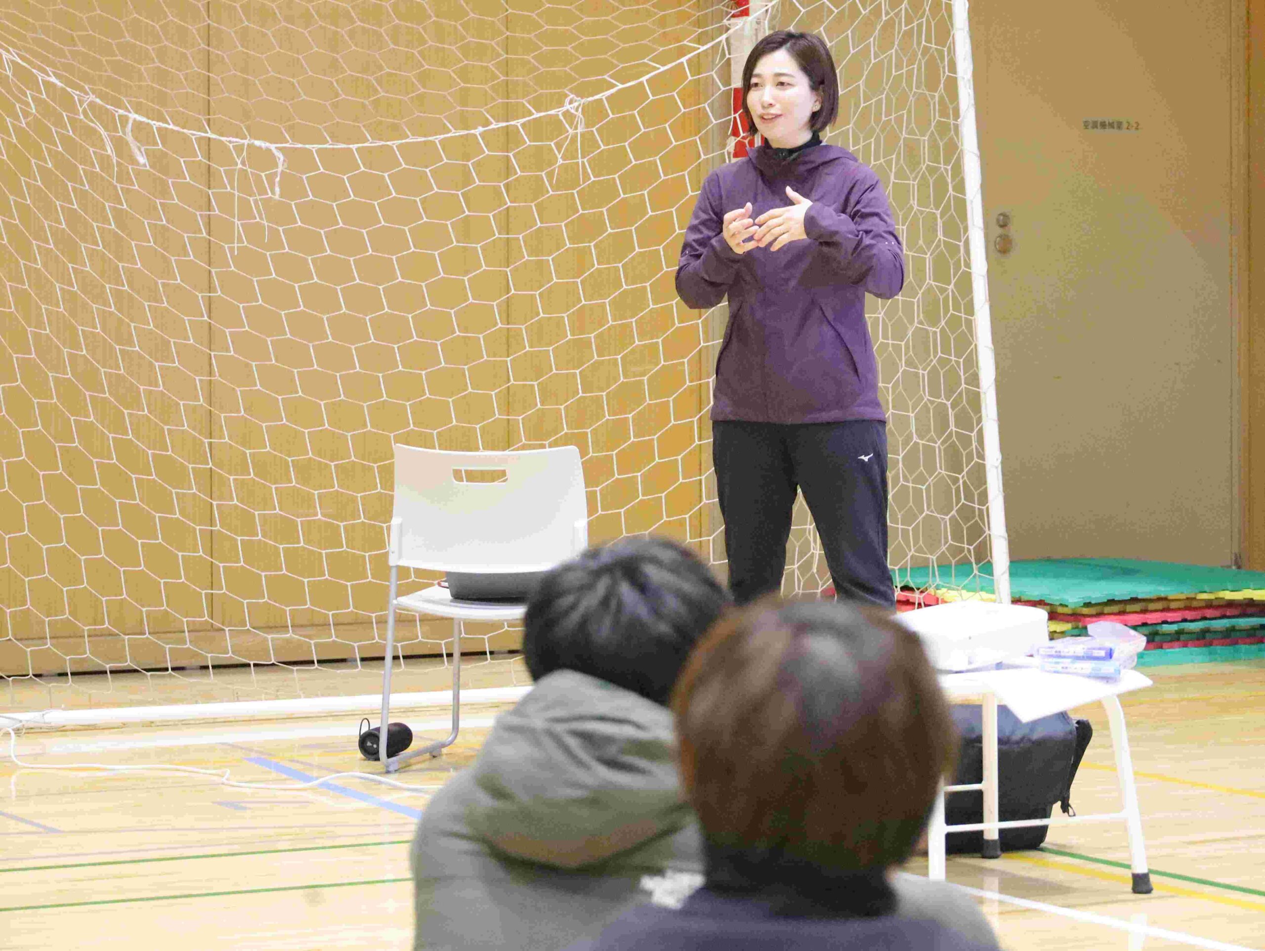 今城遥助教が「アダプテッドの工夫について学ぶ」のテーマで実技演習